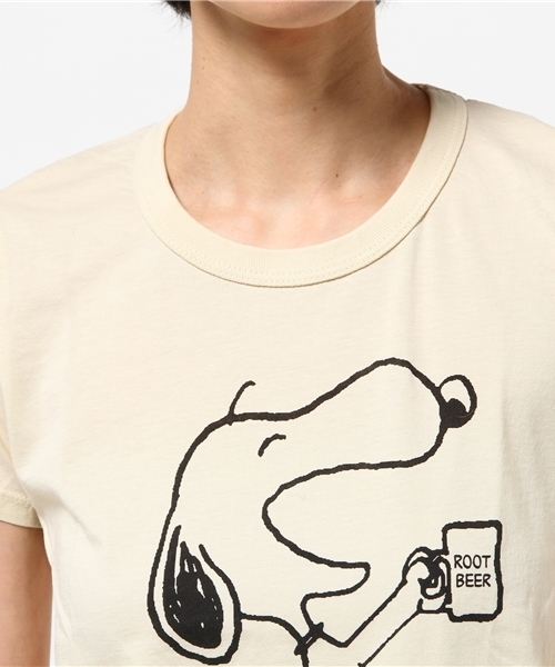 JUNK FOOD(ジャンクフード)の「CHEERS SNOOPY/スヌーピーTシャツ(Tシャツ/カットソー・レディース・キナリ・MEDIUM/SMALL/LARGE/X-SMALL)」の5枚目の写真