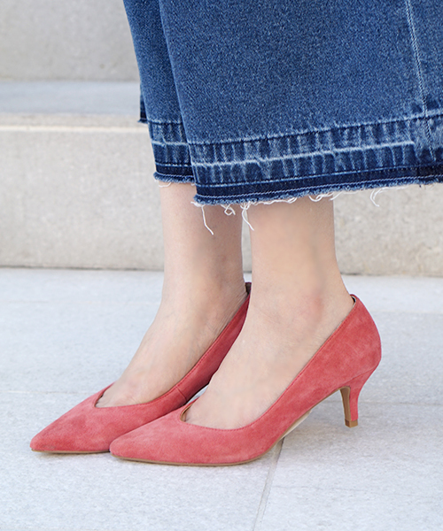 laboratory work(ラボラトリーワーク)の「ベーシック シンプルスエードパンプス(パンプス・レディース・ベージュ/イエロー/ピンク・MEDIUM/LARGE)」の1枚目の写真