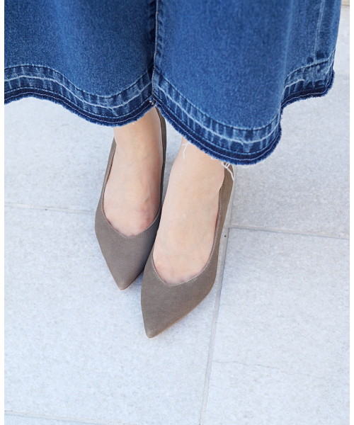 laboratory work(ラボラトリーワーク)の「ベーシック シンプルスエードパンプス(パンプス・レディース・ベージュ/イエロー/ピンク・MEDIUM/LARGE)」の19枚目の写真