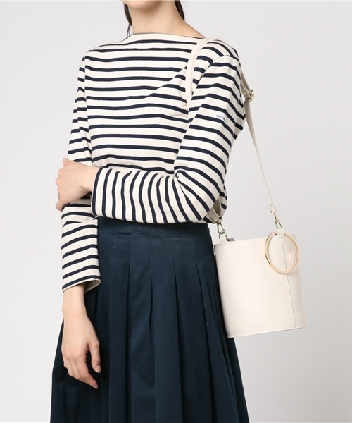 Pierrot（ピエロ）の「【CLASSY.6月号掲載】リングハンドル2wayバケツバッグ（ショルダーバッグ・レディース・ブラック/ホワイト/ブラウン/キャメル・FREE）」の5枚目の写真