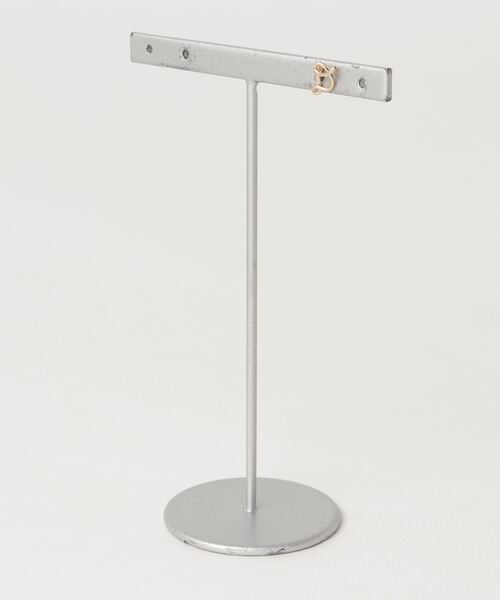 TONE SELECT GOODS(トーンセレクトグッズ)の「【TATO】イニシャルピアス(ピアス(両耳用)・レディース・H/K/M/N/E/Y/S/D/L/T/F/C/B/P/R/A/J/O/Q/G/X/U/W/V/Z/I・FREE)」の4枚目の写真