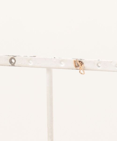 TONE SELECT GOODS(トーンセレクトグッズ)の「【TATO】イニシャルピアス(ピアス(両耳用)・レディース・H/K/M/N/E/Y/S/D/L/T/F/C/B/P/R/A/J/O/Q/G/X/U/W/V/Z/I・FREE)」の10枚目の写真