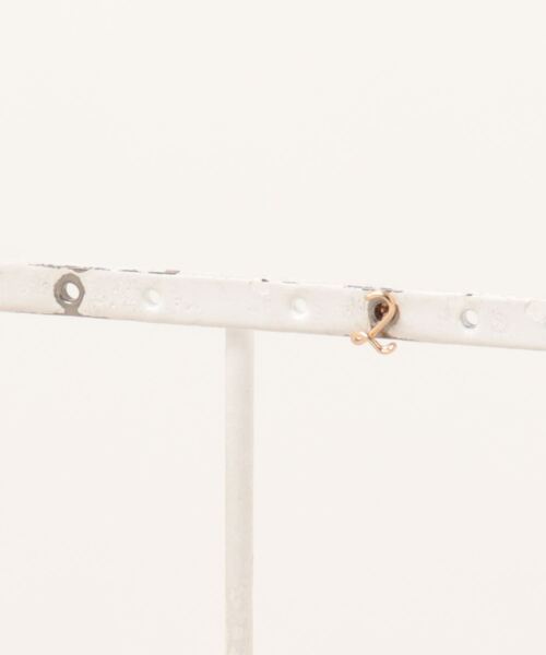TONE SELECT GOODS(トーンセレクトグッズ)の「【TATO】イニシャルピアス(ピアス(両耳用)・レディース・H/K/M/N/E/Y/S/D/L/T/F/C/B/P/R/A/J/O/Q/G/X/U/W/V/Z/I・FREE)」の17枚目の写真