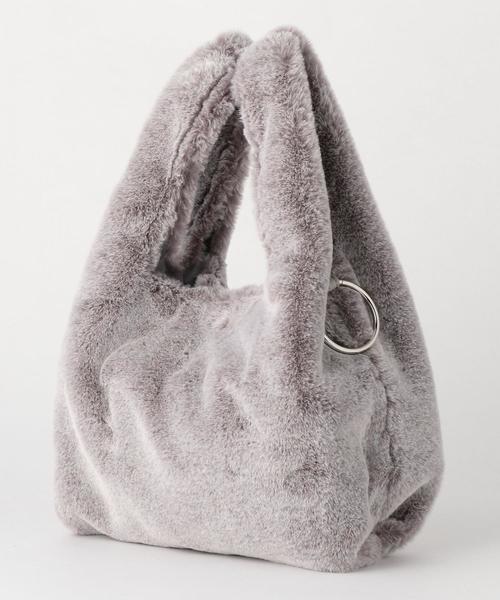 coen（コーエン）の「【新色登場】【『LEE』11月号掲載】フェイクファーバッグ(ライトグレー / ダークブラウン ⇒ WEB限定カラー）（トートバッグ・レディース・グレー/ライトグレー/ブラウン/ダークブラウン/ベージュ/ピンク/ナチュラル/ライラック・FREE）」の20枚目の写真