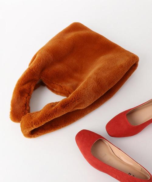 coen（コーエン）の「【新色登場】【『LEE』11月号掲載】フェイクファーバッグ(ライトグレー / ダークブラウン ⇒ WEB限定カラー）（トートバッグ・レディース・グレー/ライトグレー/ブラウン/ダークブラウン/ベージュ/ピンク/ナチュラル/ライラック・FREE）」の22枚目の写真