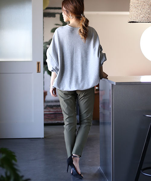 Bab Bou Jeloud（バブブージュルード）の「【ＷＥＢ限定】ビッグシルエット スウェット プルオーバー（スウェット・レディース・ライトグレー/ブラック/ピンク・FREE）」の9枚目の写真