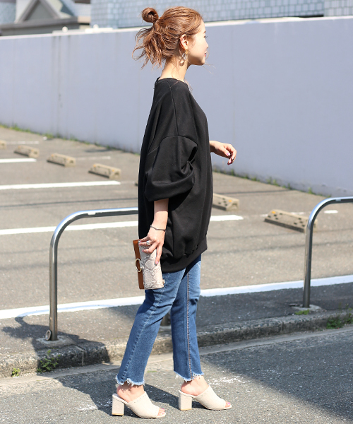 Bab Bou Jeloud（バブブージュルード）の「【ＷＥＢ限定】ビッグシルエット スウェット プルオーバー（スウェット・レディース・ライトグレー/ブラック/ピンク・FREE）」の15枚目の写真