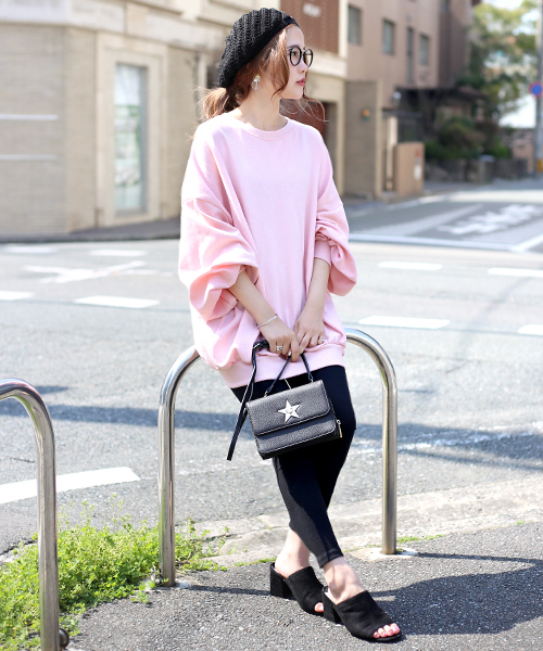 Bab Bou Jeloud（バブブージュルード）の「【ＷＥＢ限定】ビッグシルエット スウェット プルオーバー（スウェット・レディース・ライトグレー/ブラック/ピンク・FREE）」の7枚目の写真