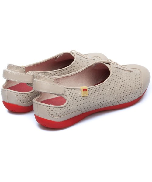 CAMPER（カンペール）の「[カンペール] MICRO / ストラップサンダル プレーントゥ（パンプス・レディース・ホワイト・23.5cm/23.0cm/24.0cm/25.0cm/22.5cm）」の4枚目の写真