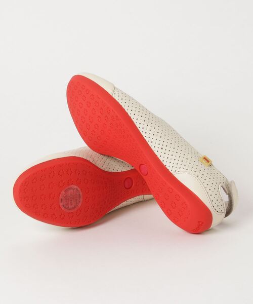 CAMPER（カンペール）の「[カンペール] MICRO / ストラップサンダル プレーントゥ（パンプス・レディース・ホワイト・23.5cm/23.0cm/24.0cm/25.0cm/22.5cm）」の8枚目の写真