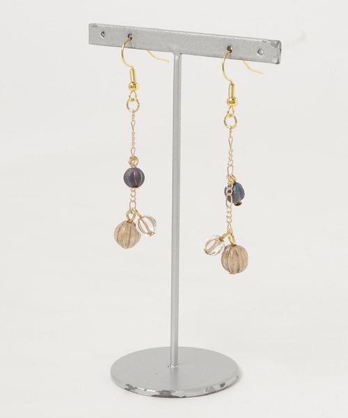 tone(トーン)の「【CouleuR】3color czech beads ピアス(ピアス(両耳用)・レディース・ブラック/ベージュ/クリア・FREE)」の3枚目の写真