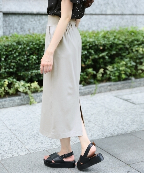 LEPSIM（レプシィム）の「レーヨンナイロンPUカットスカート　802270（スカート・レディース・ライトグレー/ブラック/カーキ・MEDIUM/LARGE）」の7枚目の写真