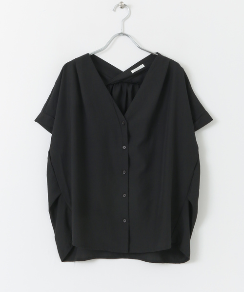 ITEMS URBANRESEARCH（アイテムズ アーバンリサーチ）の「フレンチソデブラウス（シャツ/ブラウス・レディース・ブラック/パープル/グリーン/ベージュ系その他・FREE）」の18枚目の写真