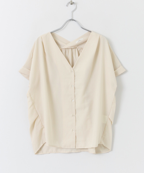 ITEMS URBANRESEARCH（アイテムズ アーバンリサーチ）の「フレンチソデブラウス（シャツ/ブラウス・レディース・ブラック/パープル/グリーン/ベージュ系その他・FREE）」の19枚目の写真