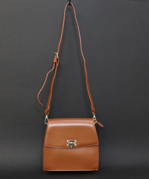 florist(フローリスト)の「アローロックアンティークレトロスクエアフラップバッグ(ショルダーバッグ・レディース・ブラック/キャメル・FREE)」の10枚目の写真