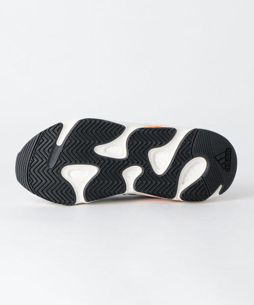 adidas(アディダス)の「adidas YEEZY BOOST 700(WOMEN)■■■(スニーカー・メンズ・その他1・23cm)」の4枚目の写真