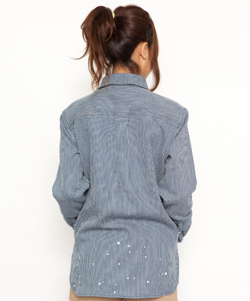 X-girl(エックスガール)の「BOYFRIEND SHIRT(シャツ/ブラウス・レディース・ブラック/オリーブ/ライトインディゴブルー・1/2)」の5枚目の写真