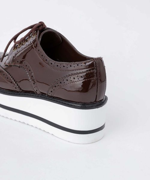 one after another NICE CLAUP（ワンアフターアナザーナイスクラップ）の「ウィングチップ厚底レースアップシューズ（その他シューズ・レディース・ブラック/ダークブラウン/モカ・SMALL/MEDIUM/LARGE）」の4枚目の写真