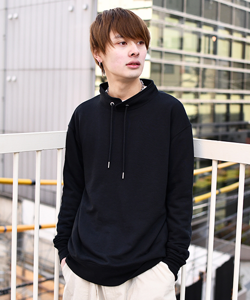 kutir（クティール）の「スタンドカラー裏毛トップス（スウェット・メンズ・ホワイト/ブラック/ベージュ・MEDIUM/LARGE）」の3枚目の写真