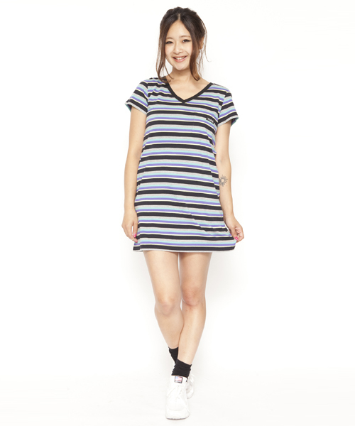 X-girl（エックスガール）の「VARIOUS S/S V-NECK DRESS（ワンピース・レディース・ホワイト/ブラック/グレー/ピンク・1/2）」の4枚目の写真