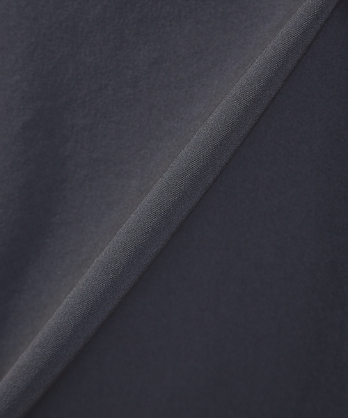 qualite(カリテ)の「2WAYストレッチノースリーブトップス(シャツ/ブラウス・レディース・オフホワイト/ブラック/ベージュ・36/38)」の12枚目の写真