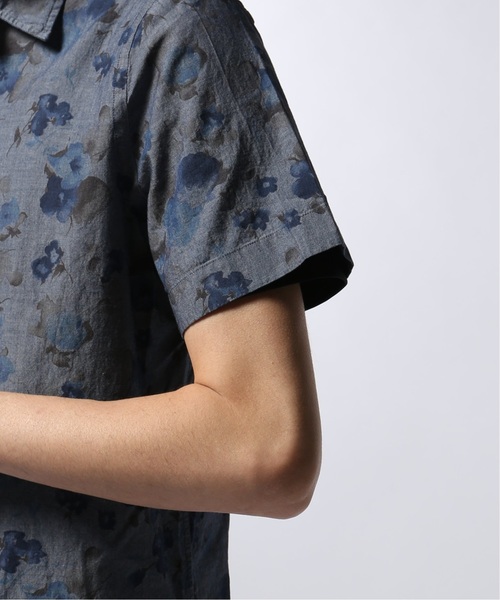 EDIFICE（エディフィス）の「Matteucci / Belesto 別注 ハイビスカスパターン オープンカラー シャツ（シャツ/ブラウス・メンズ・グレー・MEDIUM/SMALL/LARGE）」の9枚目の写真