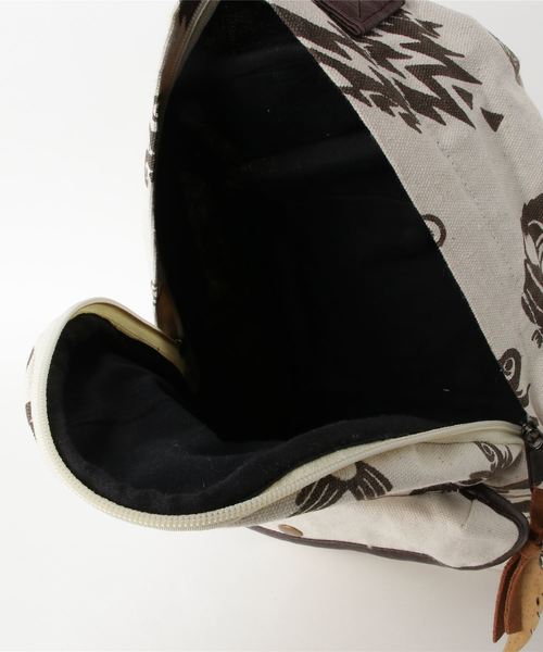 チャイハネ（チャイハネ）の「【チャイハネ】ネイティブ柄ワンショルダーリュック（バックパック/リュック・メンズ・ブルー/ネイビー/オフホワイト・FREE）」の7枚目の写真