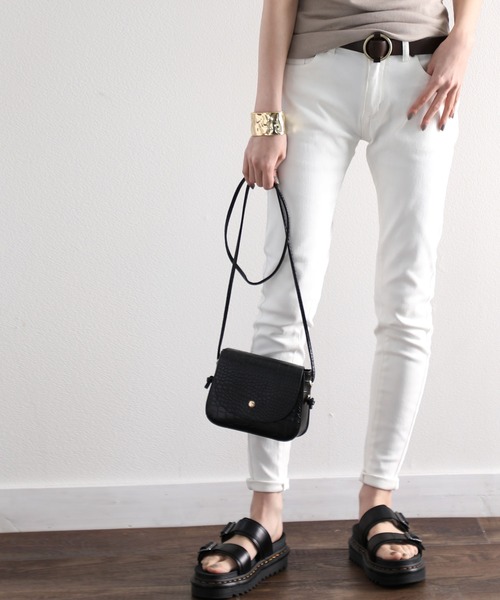 classicalelf(クラシカルエルフ)の「ストレッチ 無地スキニーパンツ(フルレングス)(デニムパンツ・レディース・ブルー/インディゴブルー/ブラック/ホワイト・LARGE/MEDIUM/SMALL/X-LARGE/XX-LARGE)」の6枚目の写真