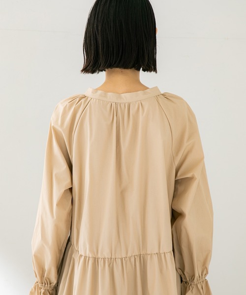 STUDIOUS（ステュディオス）の「【STUDIOUS】ギャザーフレア チュニック ミニ ワンピース（ワンピース・レディース・ホワイト/ブラック/ベージュ・FREE）」の19枚目の写真