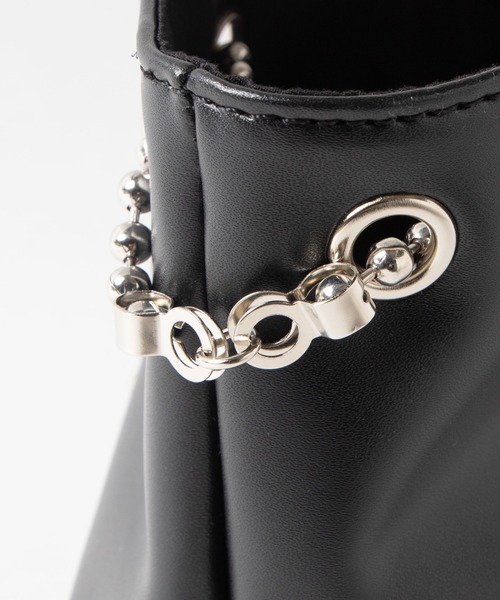 WEGO（ウィゴー）の「WEGO/ボールチェーン巾着ショルダーバッグ（ショルダーバッグ・レディース・その他2/ブラック/その他1・FREE）」の5枚目の写真