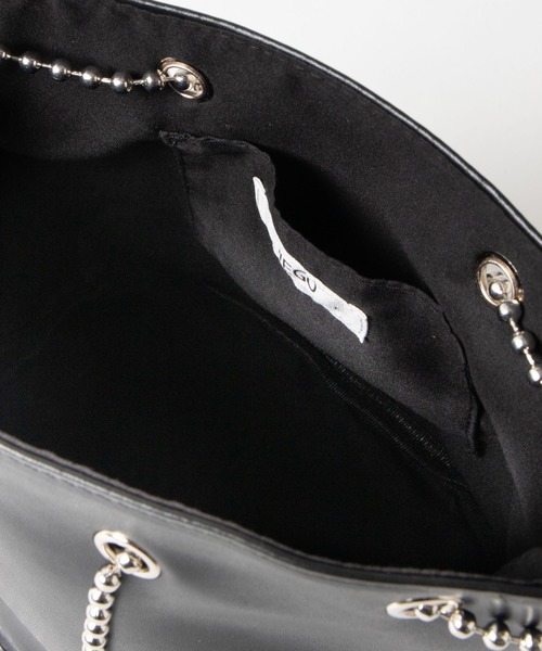 WEGO（ウィゴー）の「WEGO/ボールチェーン巾着ショルダーバッグ（ショルダーバッグ・レディース・その他2/ブラック/その他1・FREE）」の4枚目の写真