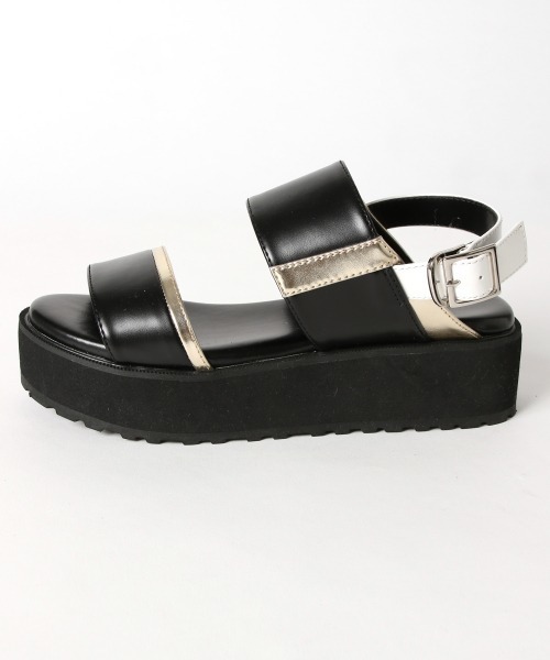 PAGEBOY（ページボーイ）の「メタリックスポーツサンダル（サンダル・レディース・ホワイト系その他/ブラック・MEDIUM/LARGE）」の5枚目の写真