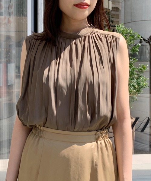 LOUNGEDRESS（ラウンジドレス）の「フレンチギャザーブラウス