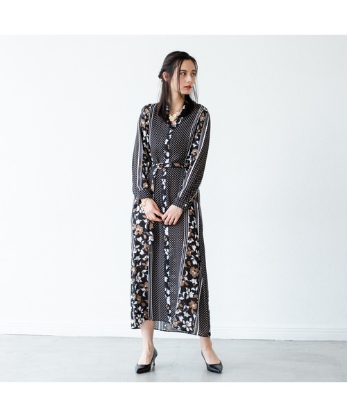 LOUNGEDRESS(ラウンジドレス)の「ドットフラワーワンピース(ワンピース・レディース・ブラック/ネイビー・FREE)」の5枚目の写真