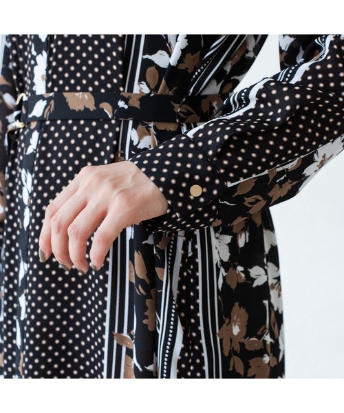 LOUNGEDRESS(ラウンジドレス)の「ドットフラワーワンピース(ワンピース・レディース・ブラック/ネイビー・FREE)」の9枚目の写真