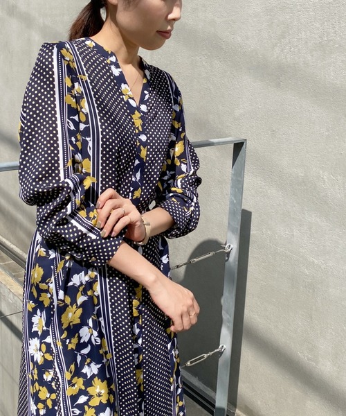 LOUNGEDRESS(ラウンジドレス)の「ドットフラワーワンピース(ワンピース・レディース・ブラック/ネイビー・FREE)」の19枚目の写真