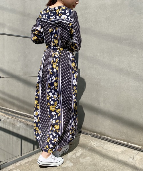 LOUNGEDRESS(ラウンジドレス)の「ドットフラワーワンピース(ワンピース・レディース・ブラック/ネイビー・FREE)」の14枚目の写真