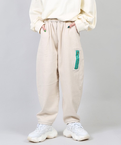 DING（ディング）の「DING/ジップポケットイージーパンツ（スウェットパンツ・レディース・ブラック/ベージュ・FREE）」の2枚目の写真