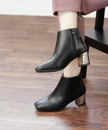 異素材使いのメタリックヒール/ショートブーツ