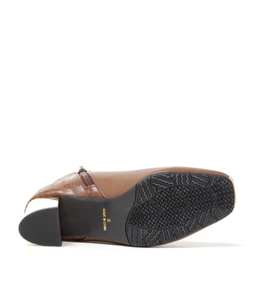 grandfleur（グランドフルール）の「異素材使いのメタリックヒール/ショートブーツ（ブーツ・レディース・ブラック/ブラウン/アイボリー・LL/S/M/L）」の14枚目の写真