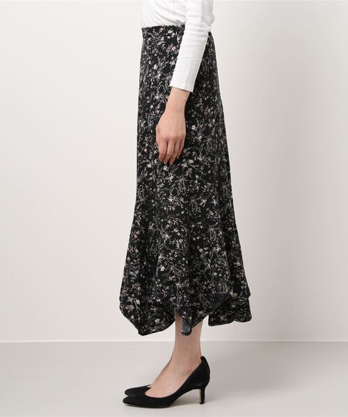 ROYAL PARTY（ロイヤルパーティー）の「フラワープリントエスカルゴスカート（スカート・レディース・ブラック/ブラウン/オフホワイト・FREE）」の13枚目の写真