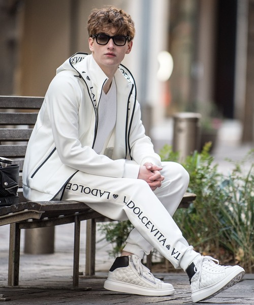 Buffalo Bobs（バッファローボブズ）の「TROMPE-L'OEIL(トロンプ