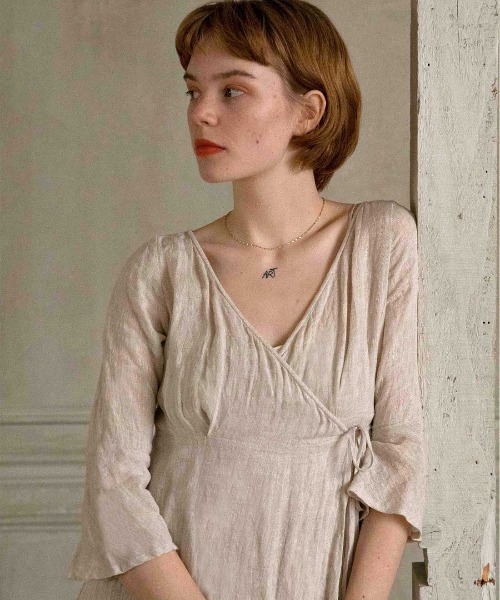 mangata（モンガータ）の「Linen gown onepiece（ワンピース・レディース・ベージュ・FREE）」の4枚目の写真