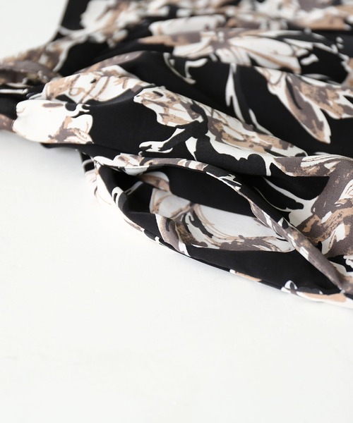 osharewalker(オシャレウォーカー)の「【廃盤】『ビッグフラワーワイドパンツ』(その他パンツ・レディース・ブラック/イエロー・FREE)」の7枚目の写真