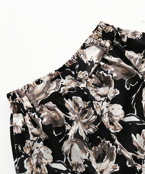 osharewalker(オシャレウォーカー)の「【廃盤】『ビッグフラワーワイドパンツ』(その他パンツ・レディース・ブラック/イエロー・FREE)」の8枚目の写真