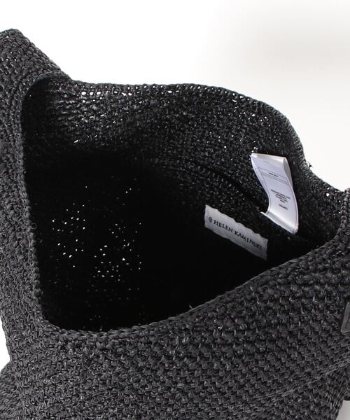 Helen Kaminski（ヘレンカミンスキー）の「HELEN KAMINSKI(ヘレンカミンスキー)Iconic Raffia Crochet Bags（ショルダーバッグ・レディース・ブラック・F）」の4枚目の写真