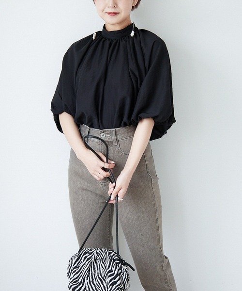 Heather（ヘザー）の「スタンドカラープルオーバー（5分袖）　952097（シャツ/ブラウス・レディース・ベージュ/ブラック/ホワイト・FREE）」の11枚目の写真