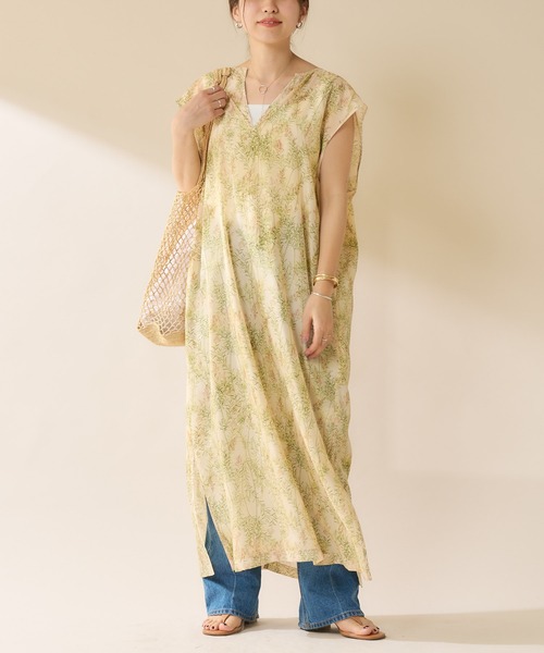 SHENERY（シーナリー）の「ボタニカルプリントドレス（ワンピース・レディース・ピンク/ベージュ・FREE）」の4枚目の写真