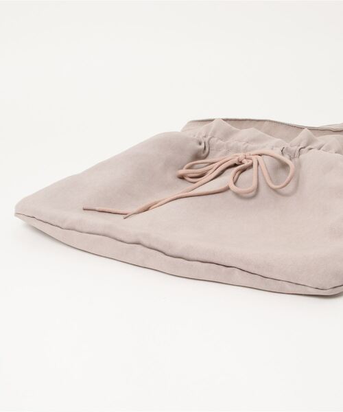 ACCOMMODE(アコモデ)の「ギャザーポケットショルダー(ショルダーバッグ・レディース・ラベンダー/ベージュ/グリーン・FREE)」の11枚目の写真