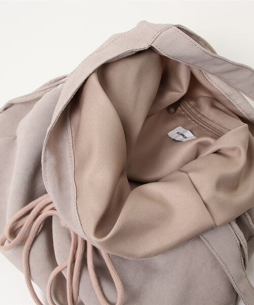 ACCOMMODE(アコモデ)の「ギャザーポケットショルダー(ショルダーバッグ・レディース・ラベンダー/ベージュ/グリーン・FREE)」の12枚目の写真